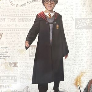 Harry Potter costume size medium for 7-8